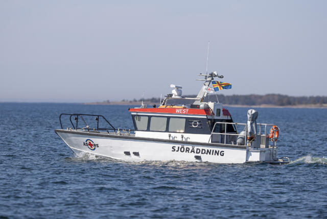 Man överbord och två segelbåtar på grund – Flera sjöräddningsuppdrag i helgen