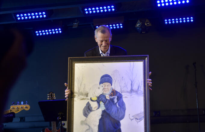 Wiklöf firades på Arken – presenten flögs in
