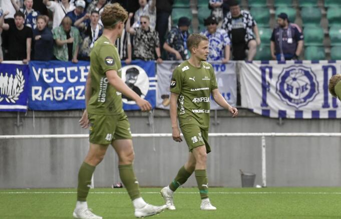 IFK Mariehamns ytterback Jiri Nissinen skadades under träning