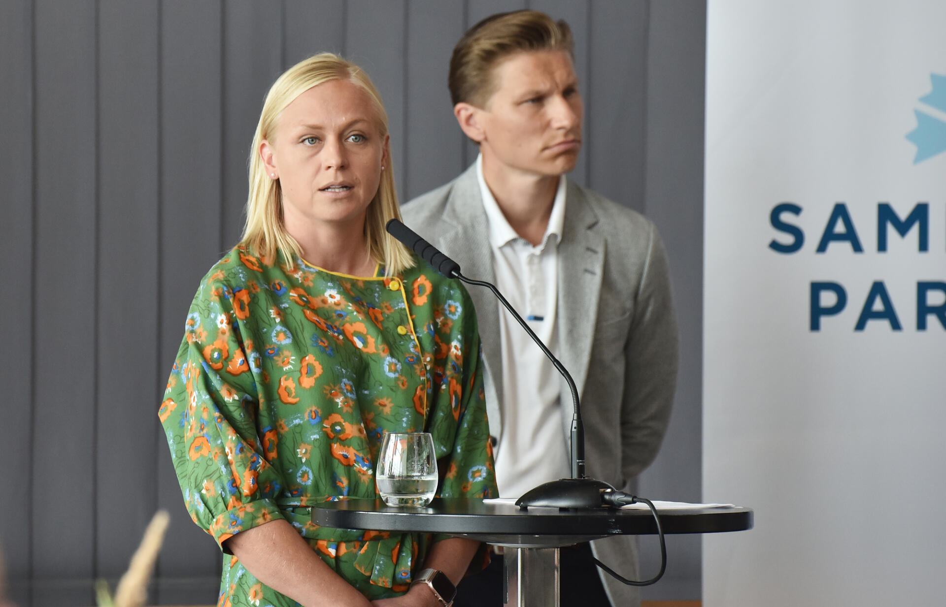 Utrikesministern till Åland på fredag