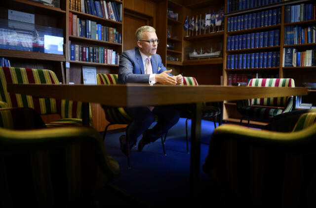 Löfström om landets ekonomi: ”Siffrorna ser verkligt bra ut”