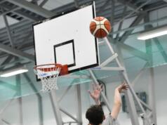 Budgetmedel för ny basket-plan saknas