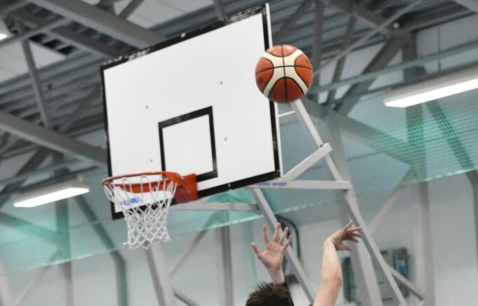Budgetmedel för ny basket-plan saknas