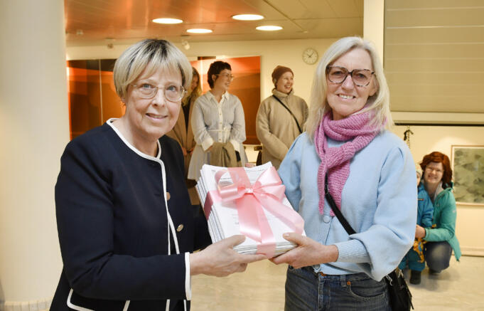 Åldersgränsen för mammografi kan sänkas