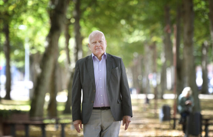 Sune Carlsson fyller 70 år: Han sjunger i kör och matar surdegsroten