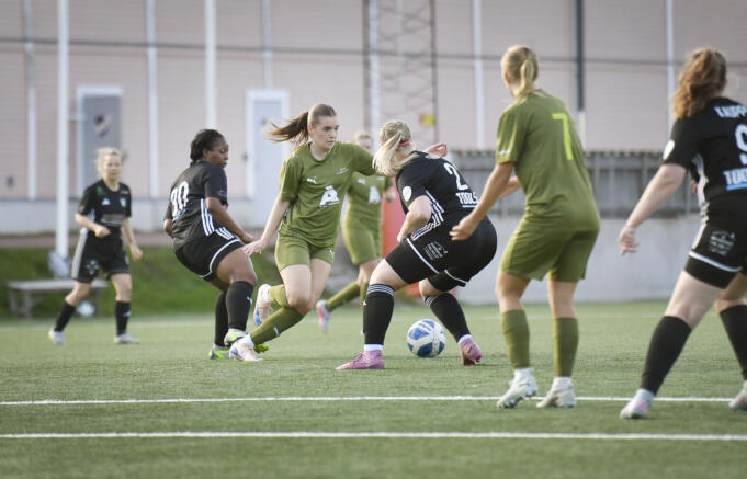 Målexplosion då IFK-damerna vann
