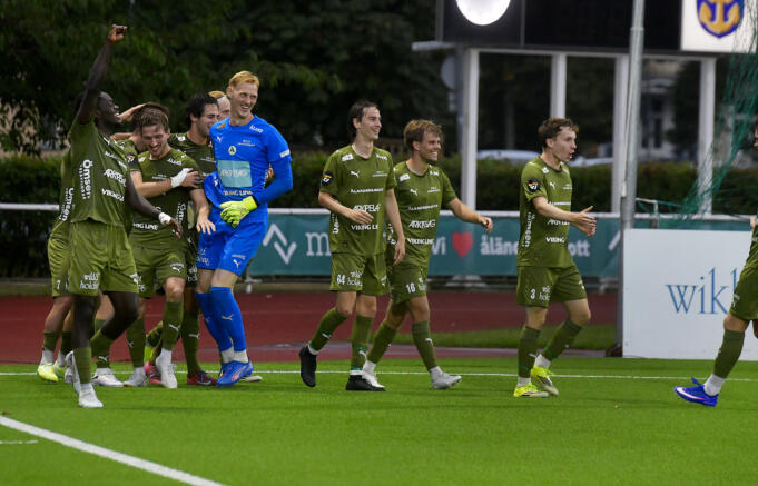 Två IFK:are in bland månadens bästa