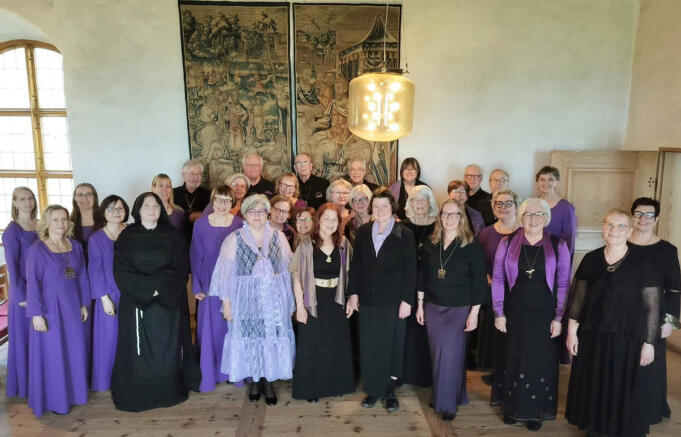 Tre körer sjunger tidig musik i två kyrkor