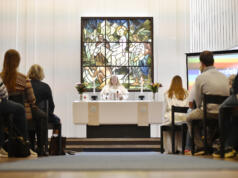 Vemodigt när Sankt Mårtens-gården upphörde vara kyrka