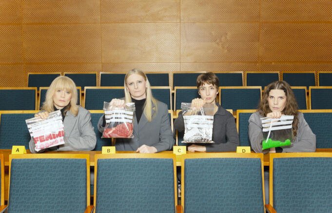 Nyan recenserar: Blaue Frau tacklar trollen i äventyrligt gästspel