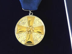 Vem ska få morsdagsmedalj?