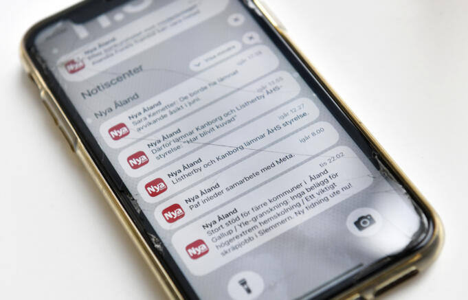 Häng med i det senaste – aktivera notiser i appen