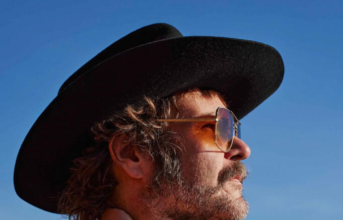 I kväll måndag: americana med Henry Wagons