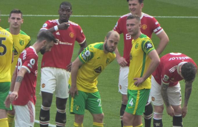 Teemu Pukki lägger skorna på hyllan