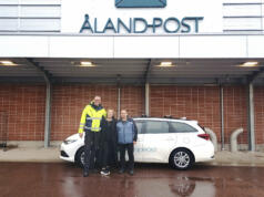 Åland Post donerar bil till Ukraina