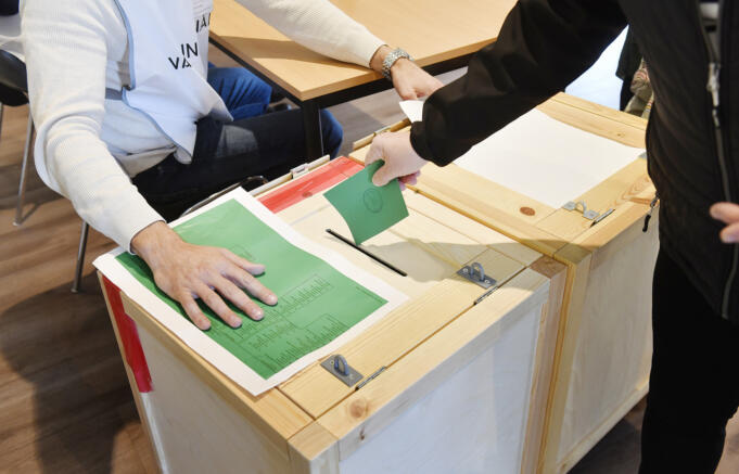 Nästan 300 000 euro i valkostnader