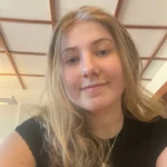 Hej!
Valentina Högdahl Holm heter jag och studerar till journalist vid Södertörns Högskola i Stockholm. Under denna vecka och nästa har jag kortpraktik här på Nyan.